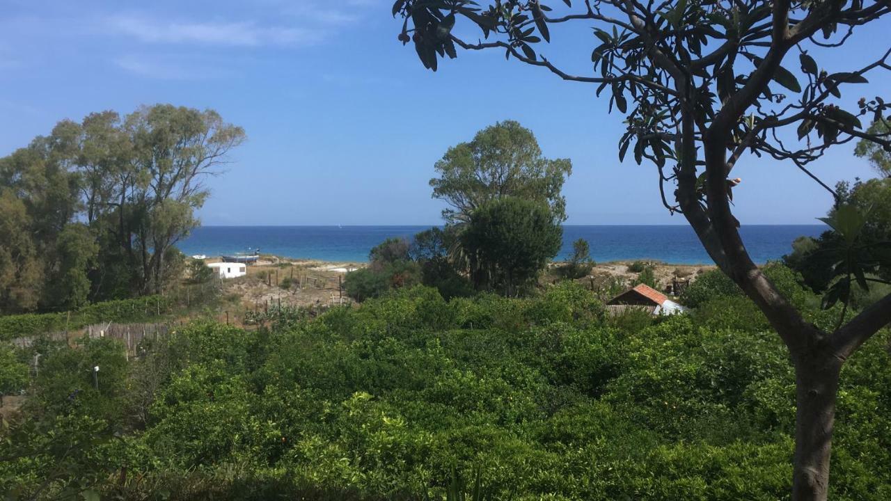 Casa Sulla Spiaggia- Mortelle เมสซีนา ภายนอก รูปภาพ